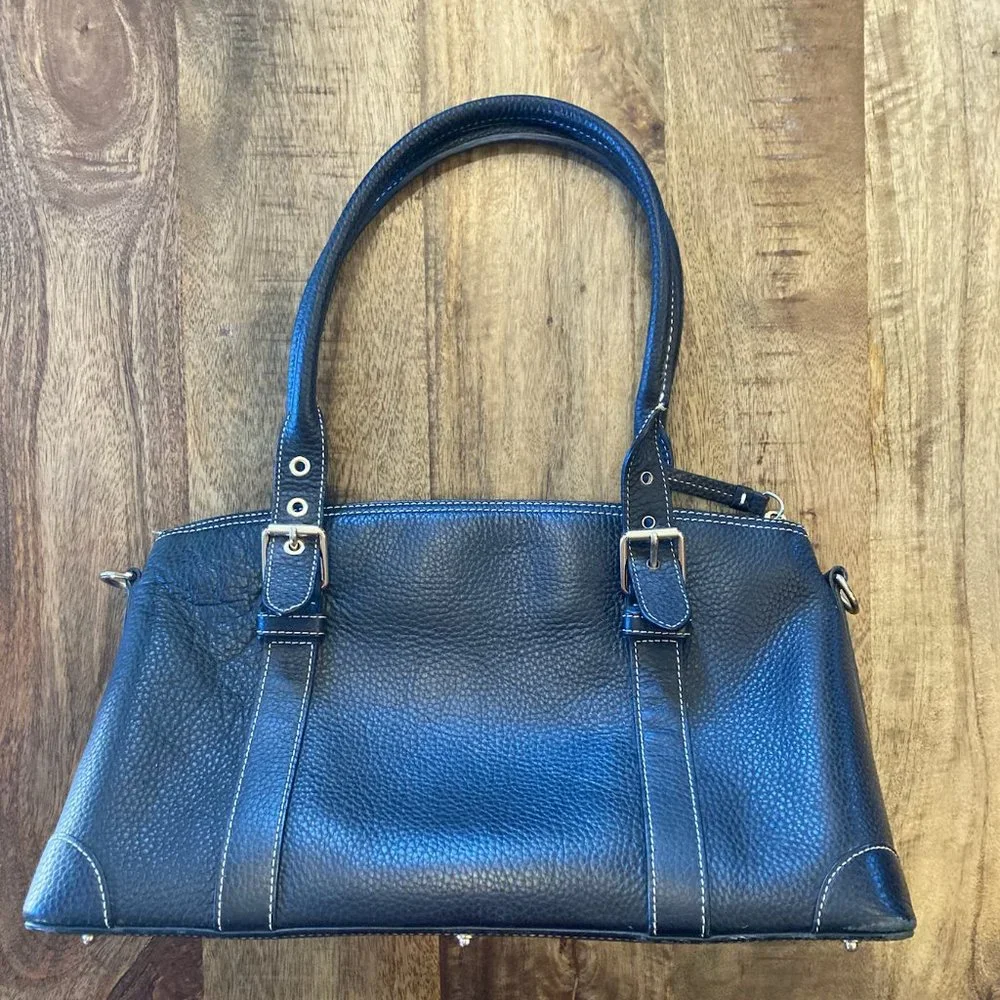 Black Leather Tote Handbag with Logo Medallion